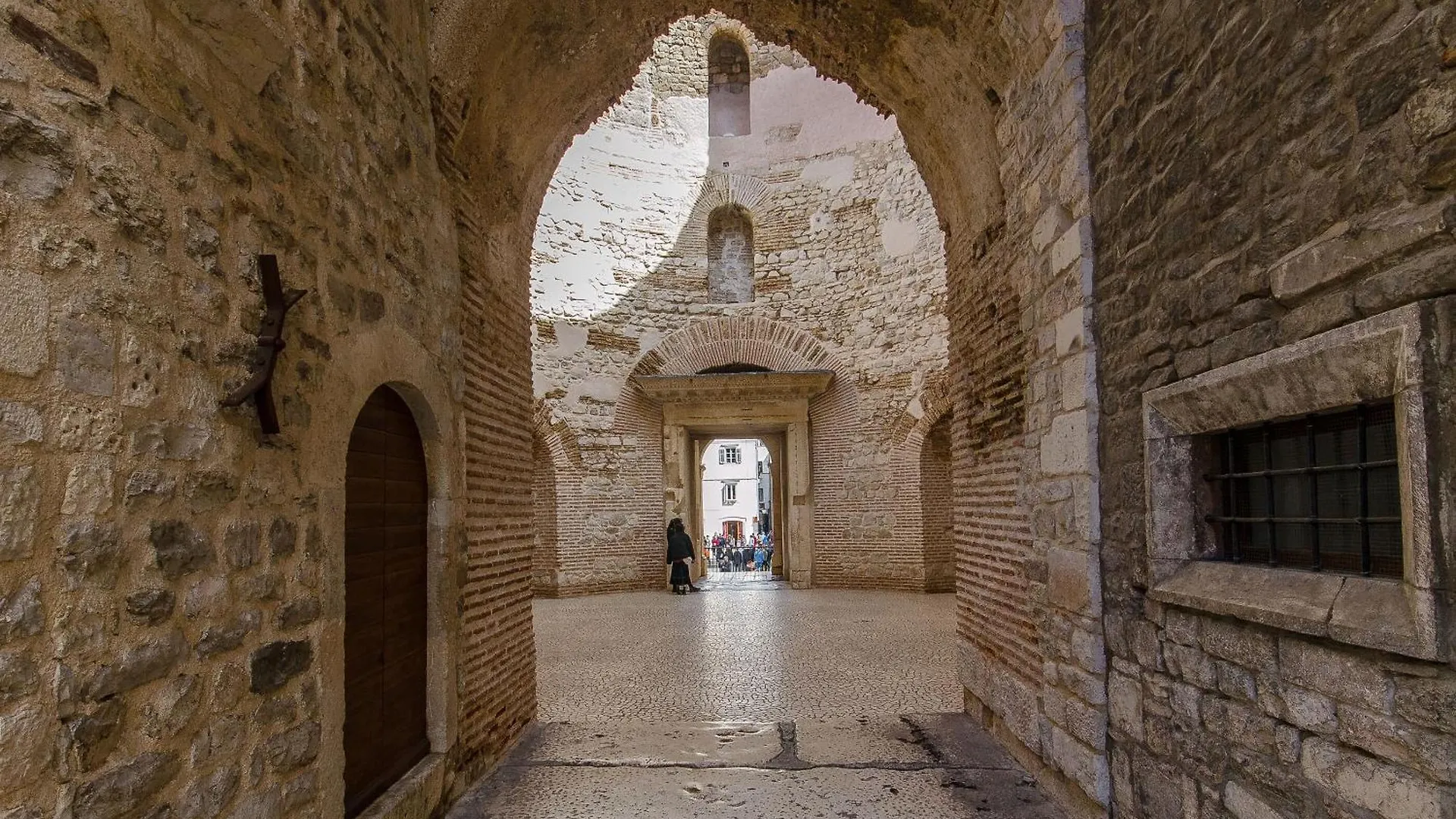 Apartment Evala Split